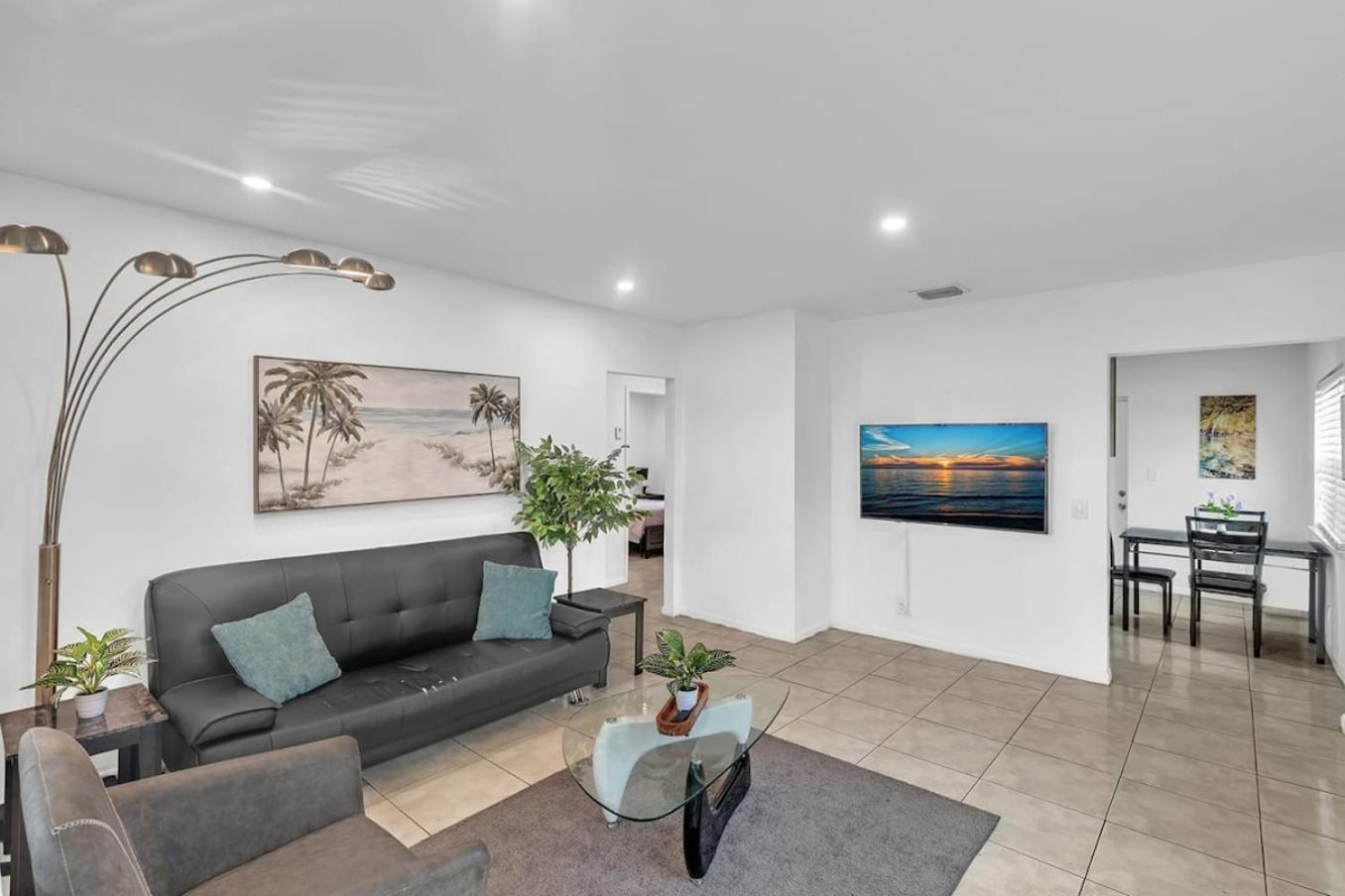 2 Bedroom House Minutes From Beach And Casino Db1 Dania Beach Buitenkant foto